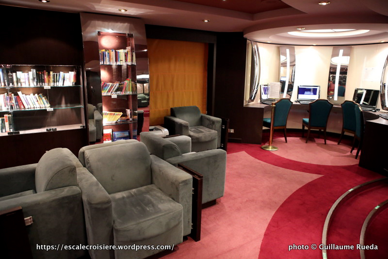 MSC Splendida - Cyberlibrary - Bibliothèque