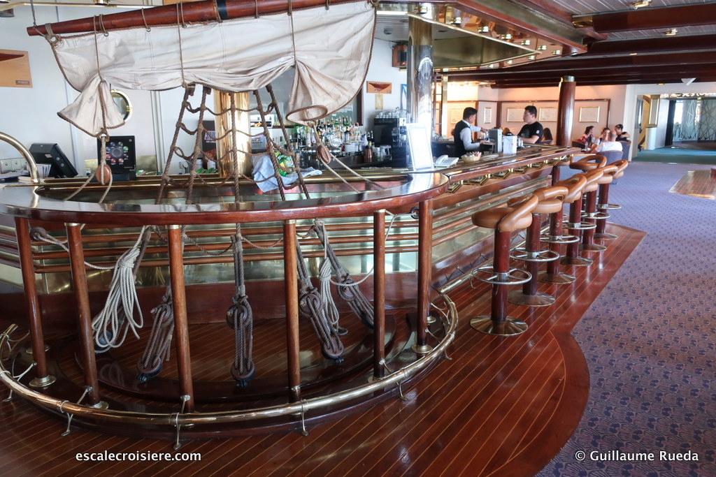 Celestyal Olympia - Argo lounge & bar