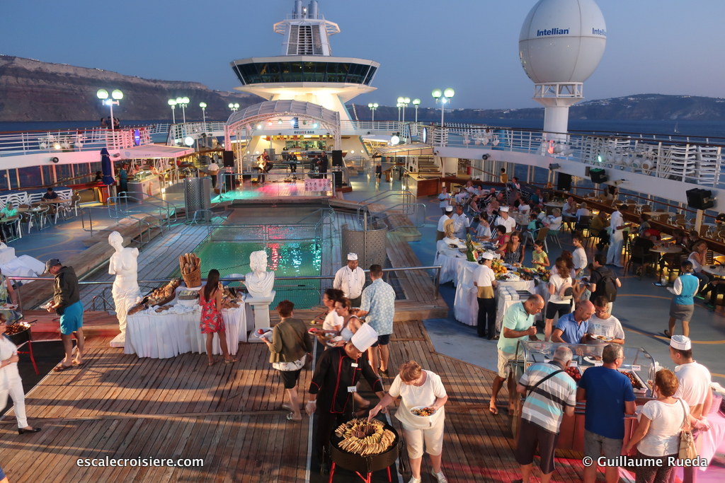 Celestyal Olympia - Leda Casual dining