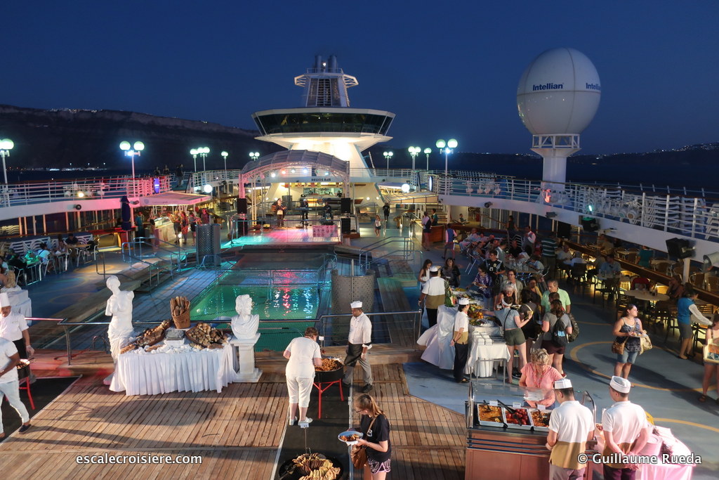 Celestyal Olympia - Leda Casual dining