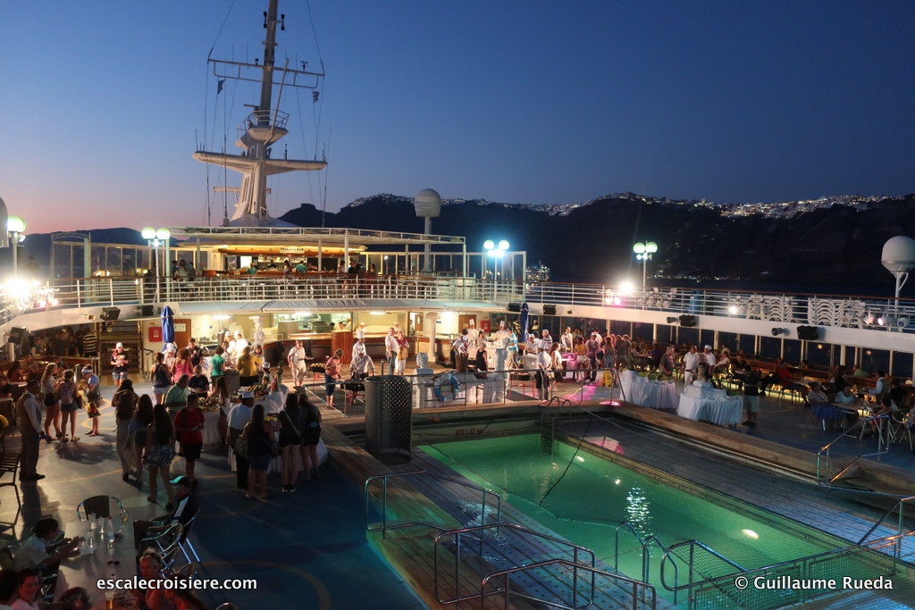 Celestyal Olympia - Leda Casual dining