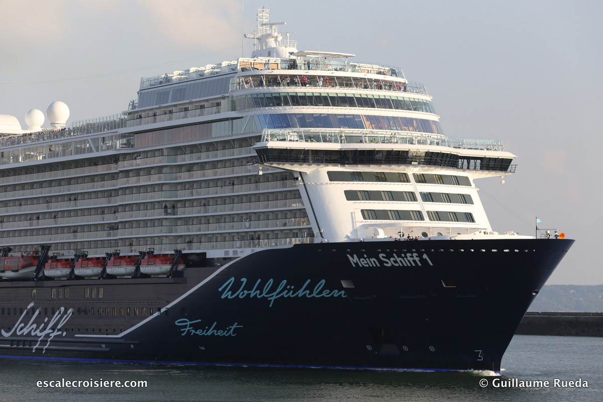 Mein Schiff 1