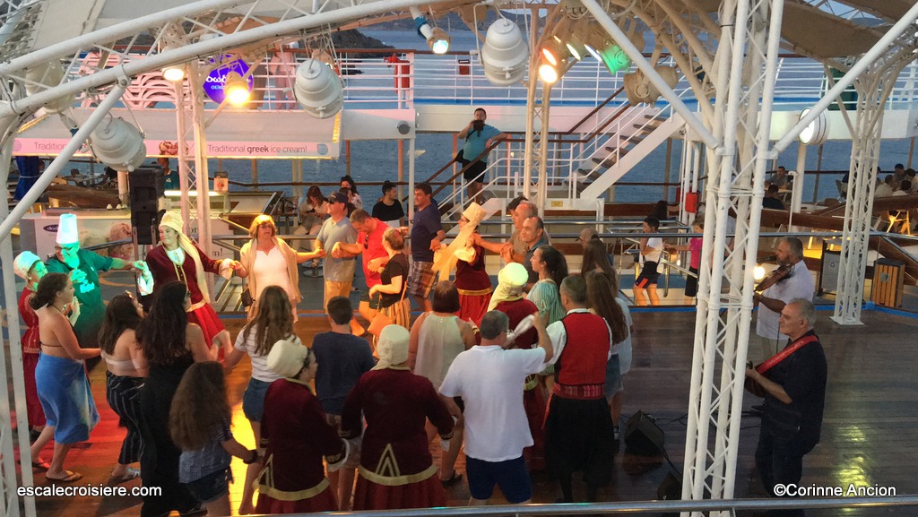 Patmos - Danses grecques - Celestyal Olympia