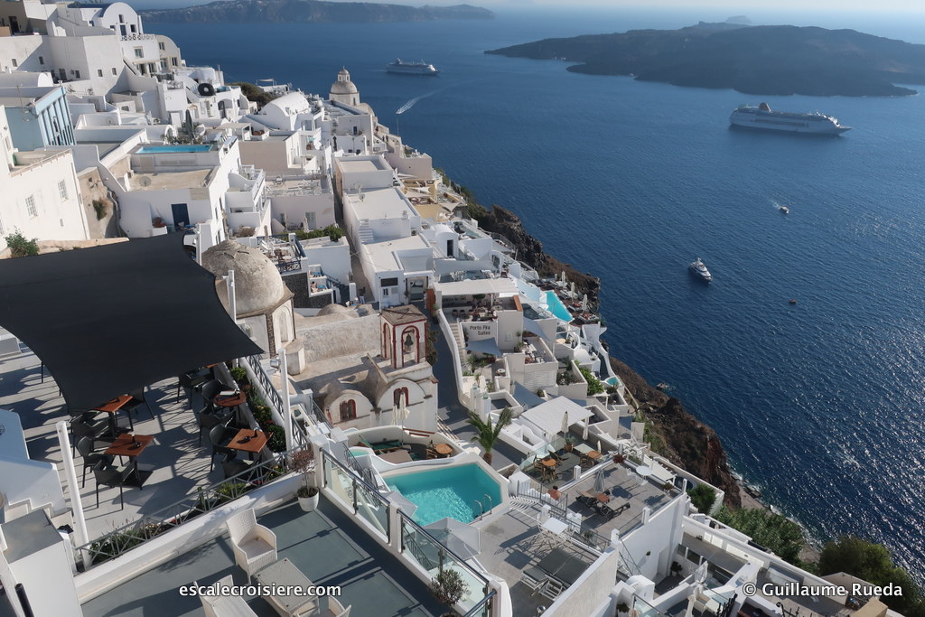 Santorin - Celestyal Olympia - Costa neoRiviera