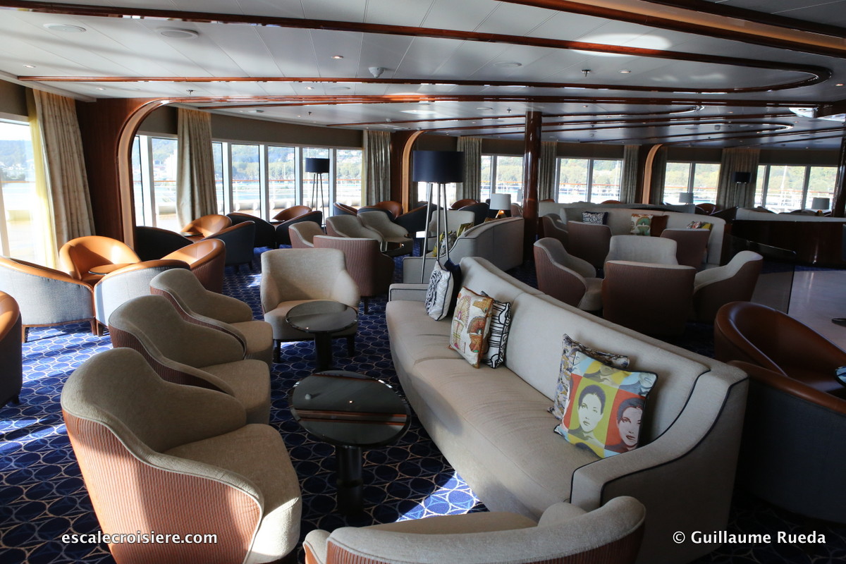 Seabourn Ovation - Observation Lounge
