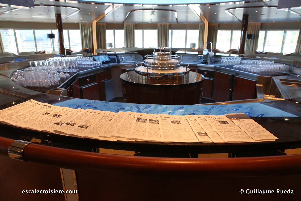 Seabourn Ovation - Observation Lounge