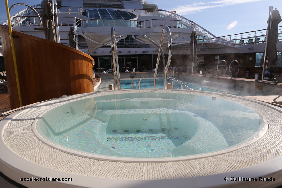 Seabourn Ovation - Piscine Centrale