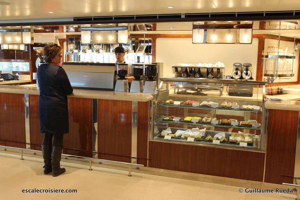 Seabourn Ovation - Seabourn Square