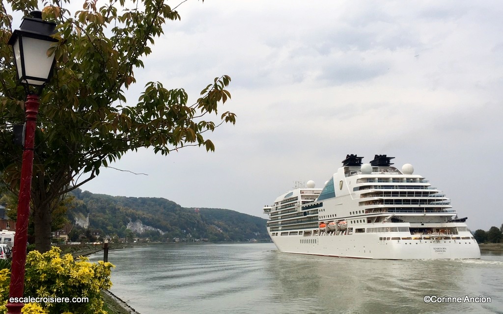Seabourn Ovation - Seine