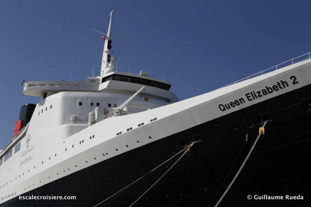Queen Elizabeth 2 Hotel - Dubai