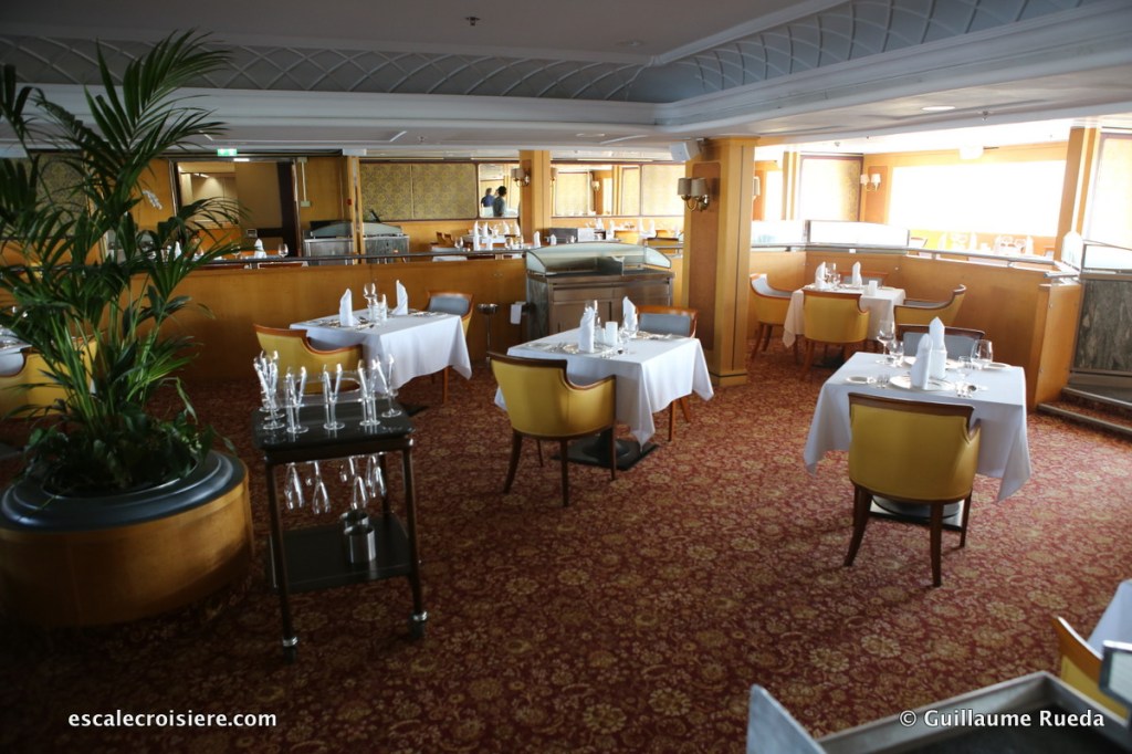 Queen Elizabeth 2 - Queens Grill