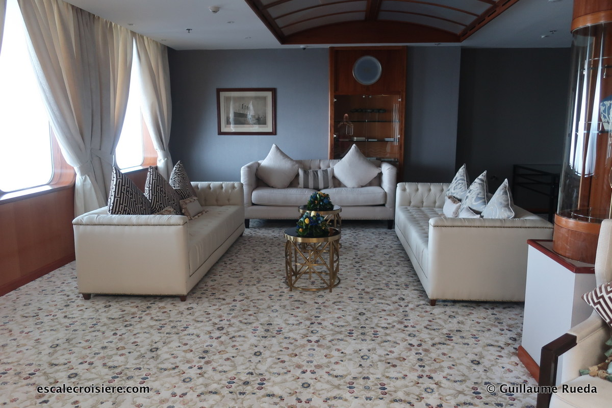 Queen Elizabeth 2 - Salon