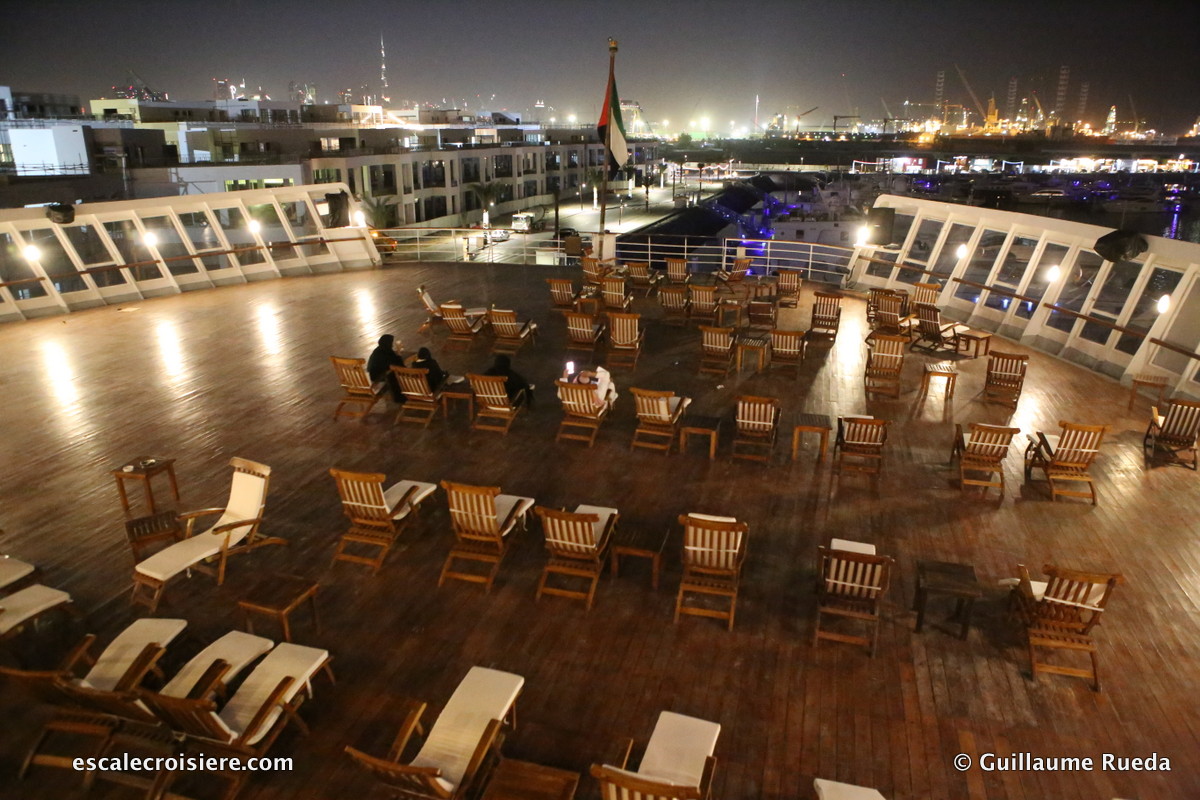 Queen Elizabeth 2 - ponts extérieurs