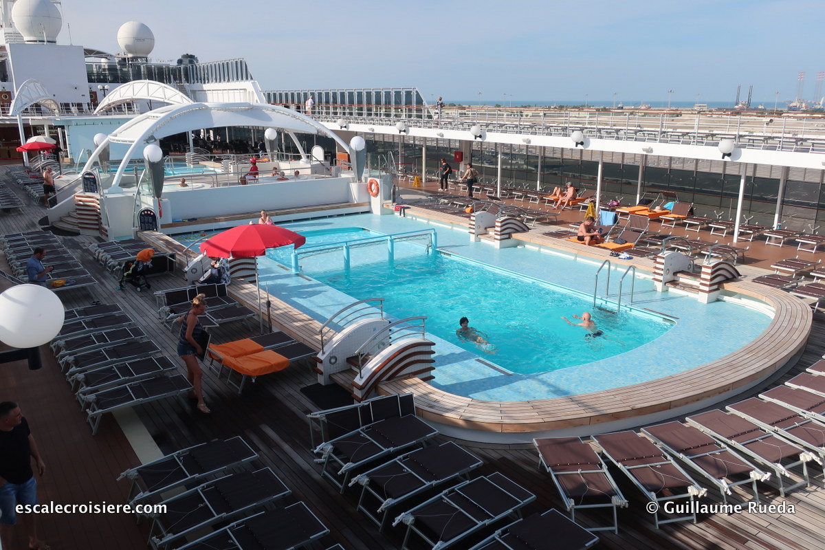 msc lirica - piscine