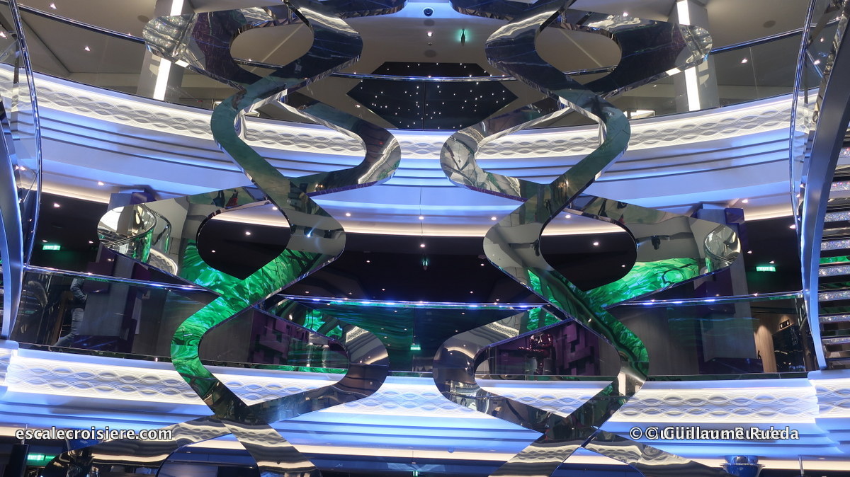 MSC Bellissima - Atrium