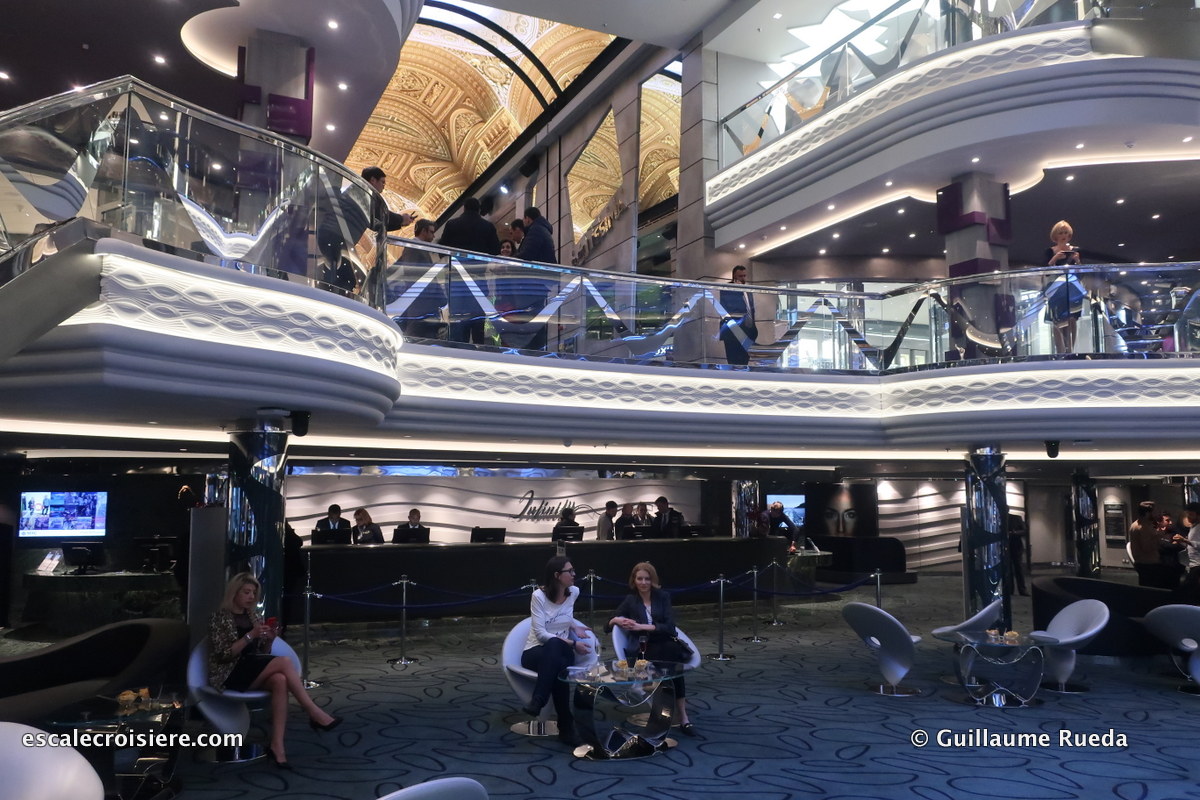 MSC Bellissima - Atrium