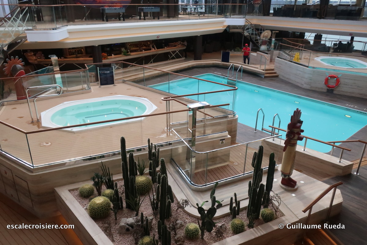MSC Bellissima - Grand Canyon pool