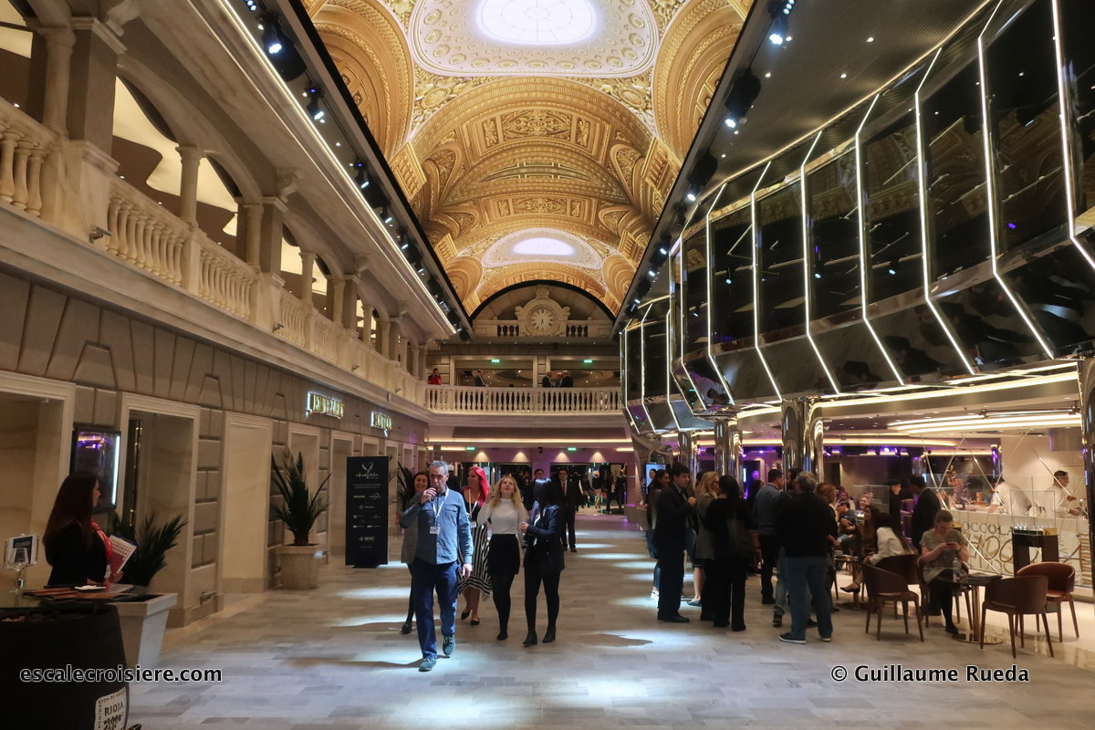 MSC Bellissima - La Galleria Bellissima Sky dome LED