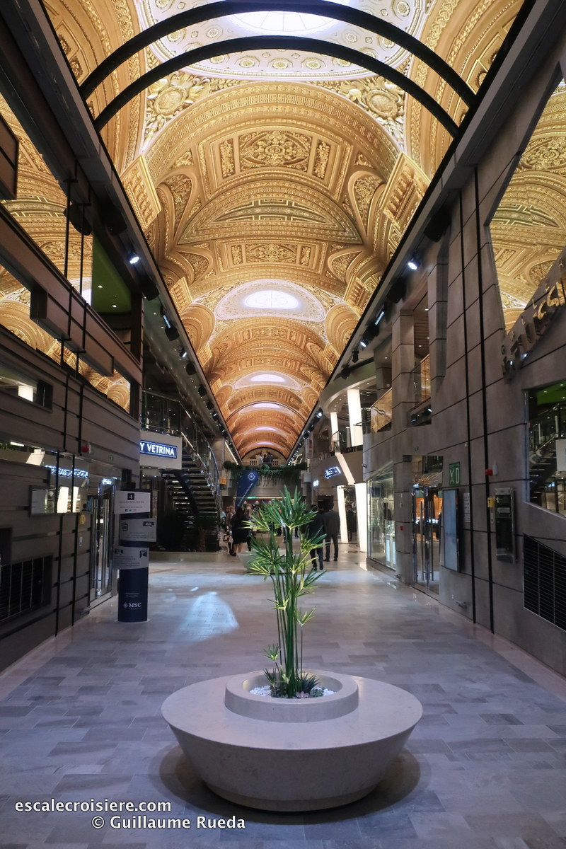 MSC Bellissima - La Galleria Bellissima Sky dome LED