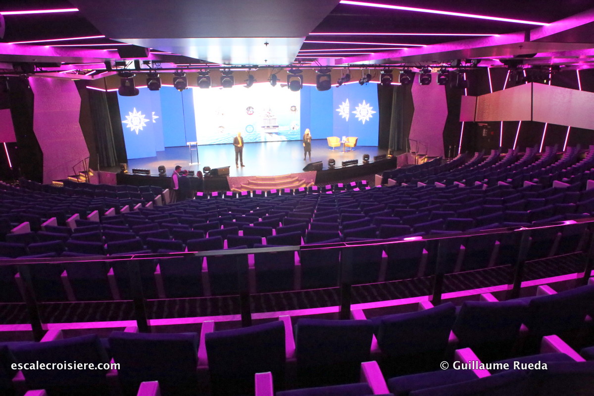 MSC Bellissima - Théâtre London theater