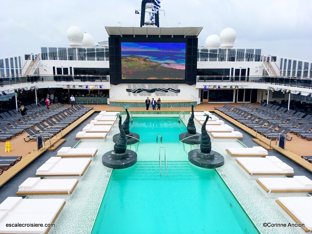 MSC Bellissima - Piscine Horizon pool
