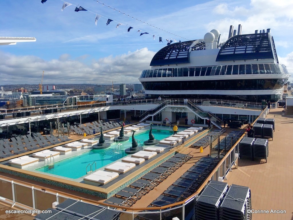 MSC Bellissima - Piscine Horizon pool