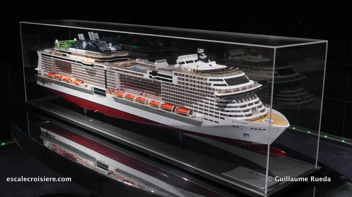 MSC Bellissima - Pont 12 MSC Grandiosa maquette