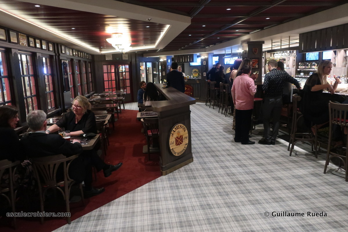 MSC Bellissima - Pub Master of the Seas