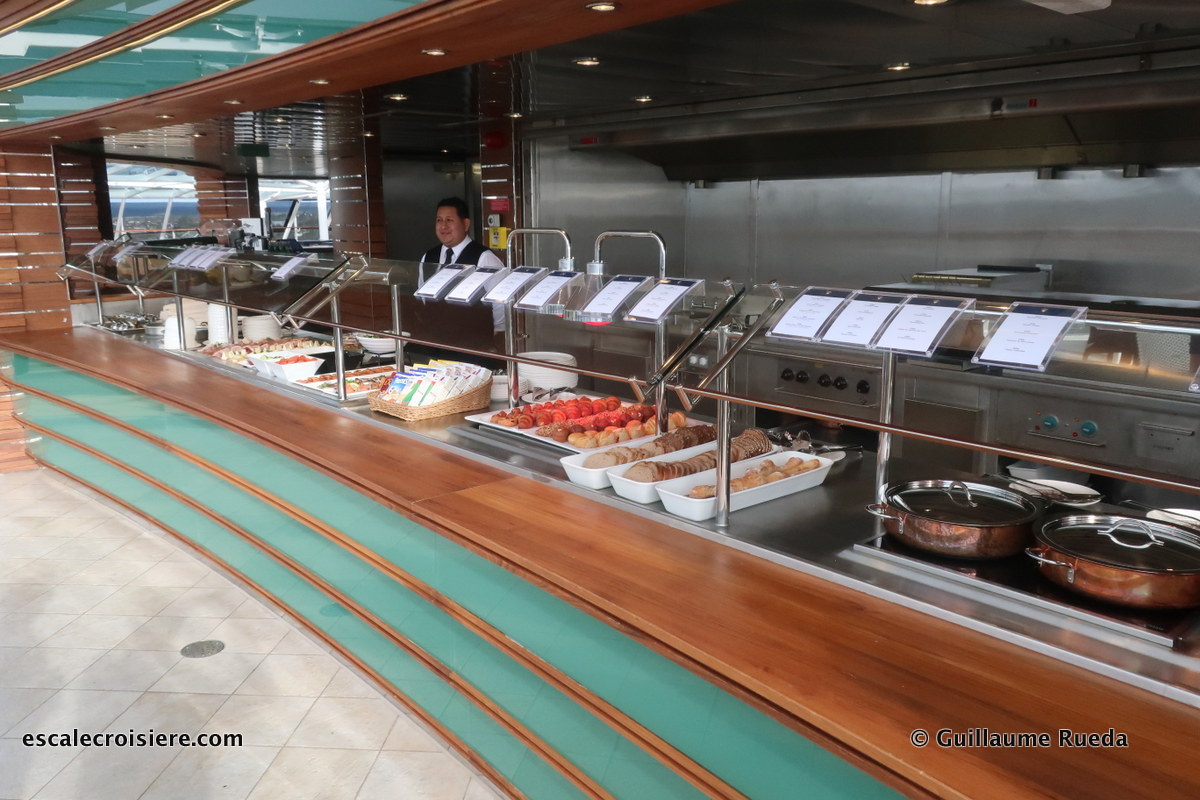 MSC Bellissima Yacht Club Sundeck & Bar