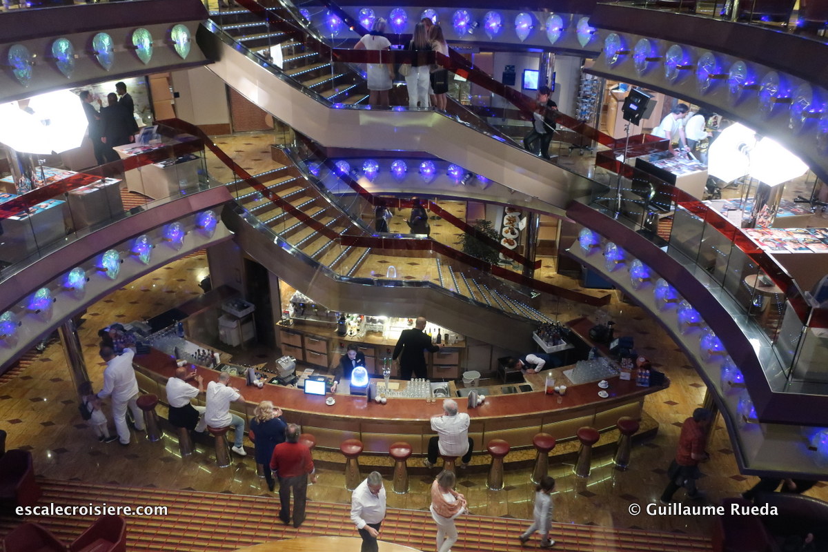 Costa Fascinosa - Bar de l'Atrium