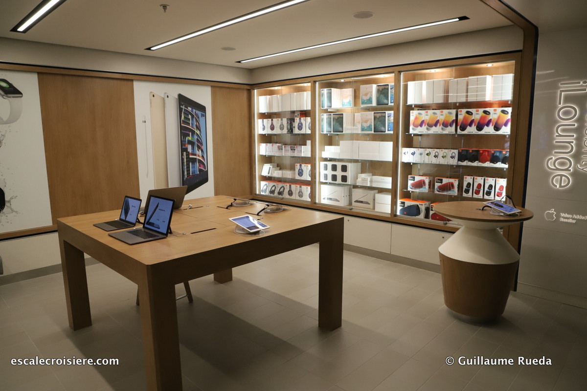 Celebrity Edge - Boutiques