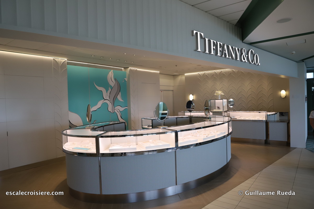 Celebrity Edge - Boutiques