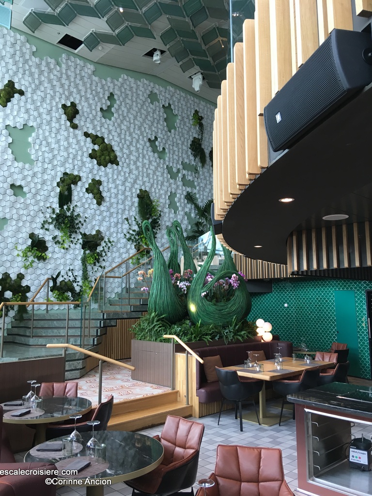Celebrity Edge - Eden Restaurant
