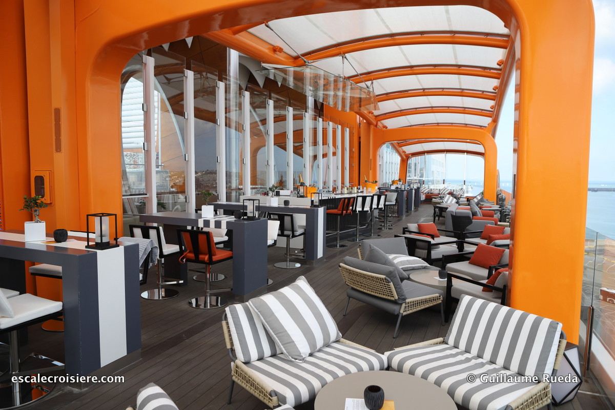 Celebrity Edge - Magic Carpet