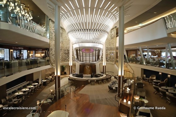 Celebrity Edge - Martini bar