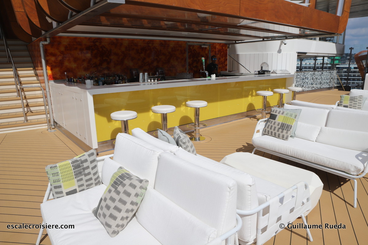 Celebrity Edge - Piscine extérieure