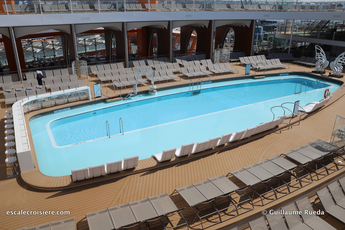 Celebrity Edge - Piscine extérieure