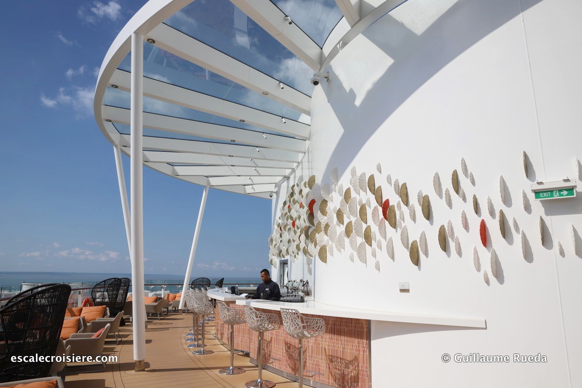 Celebrity Edge - Sunset bar