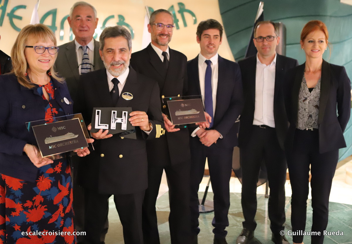 MSC Orchestra - Escale inaugurale Le Havre - Echange de plaques