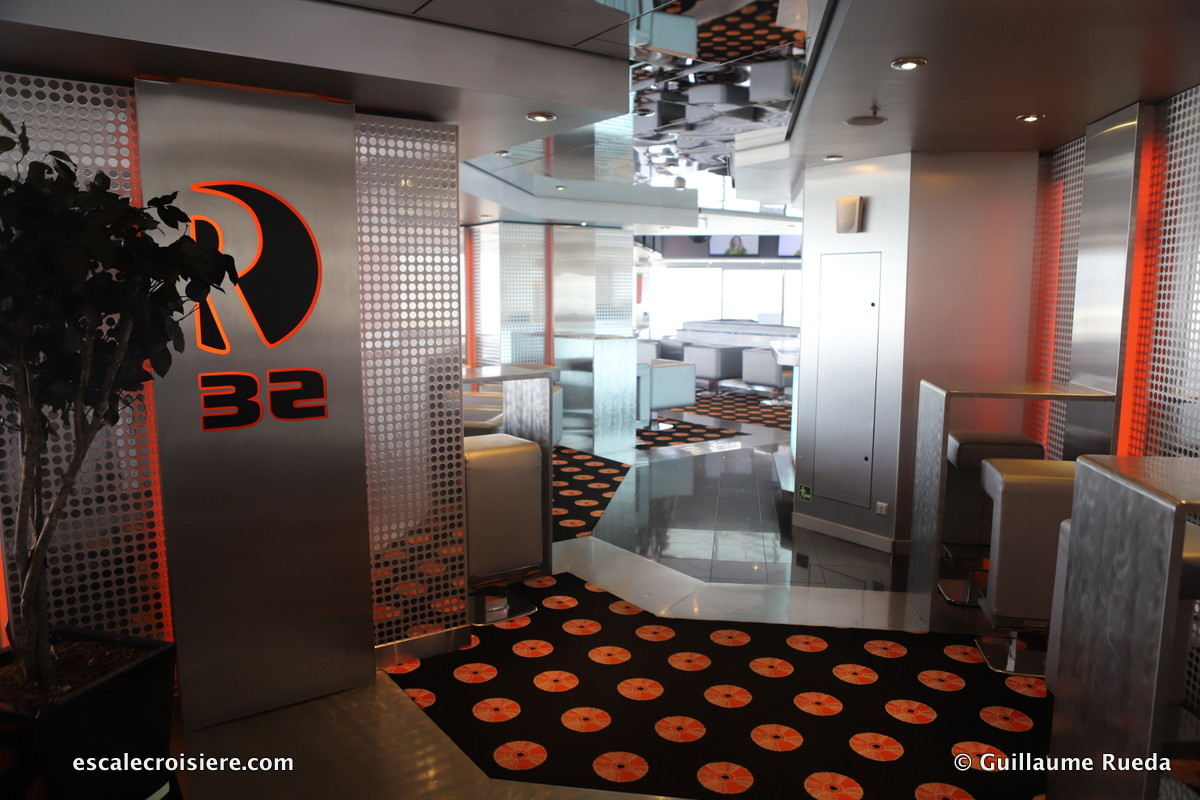 MSC Orchestra - R32 Disco