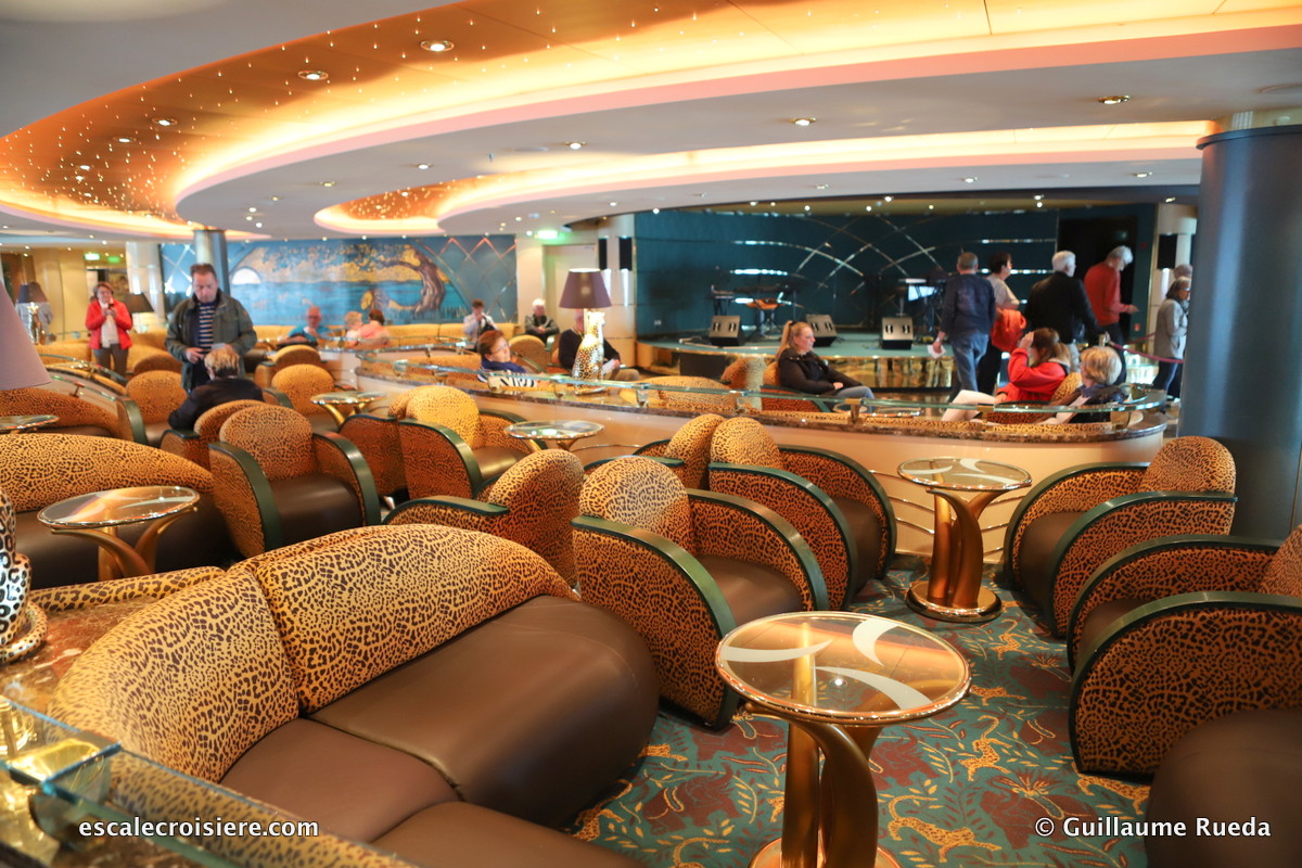 MSC Orchestra - The Savannah bar