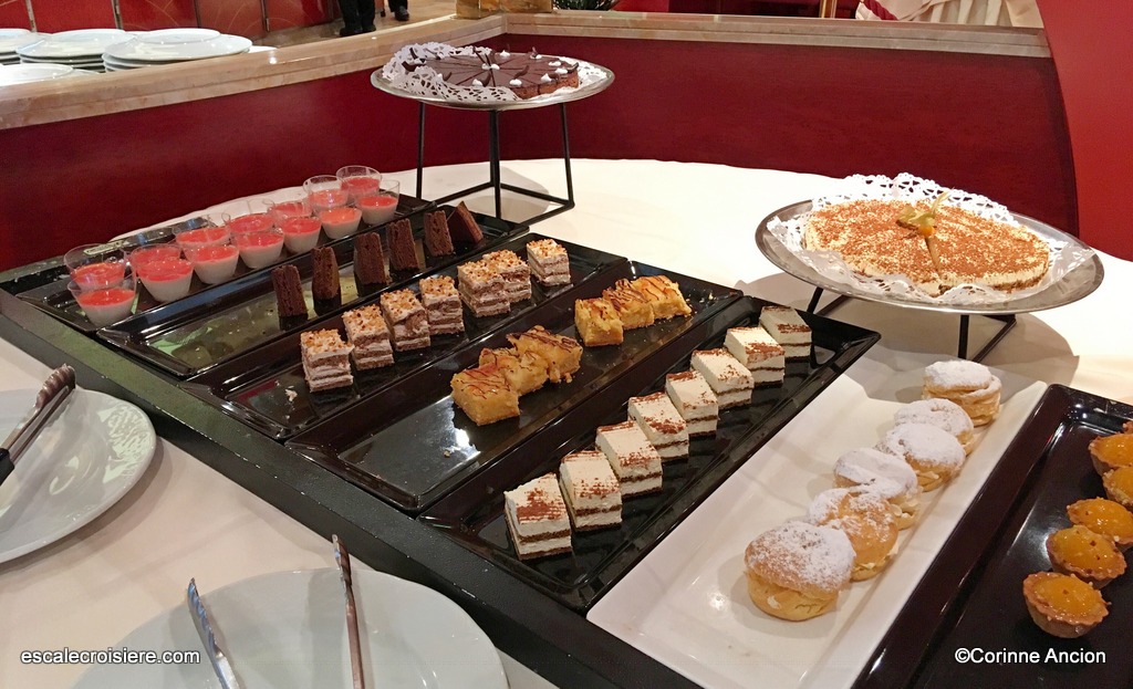 MSC Orchestra - Villa Borghese restaurant