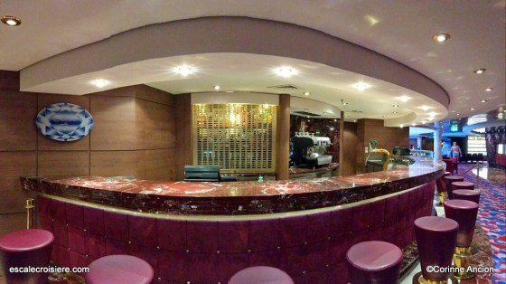 MSC Orchestra - Zaffiro bar