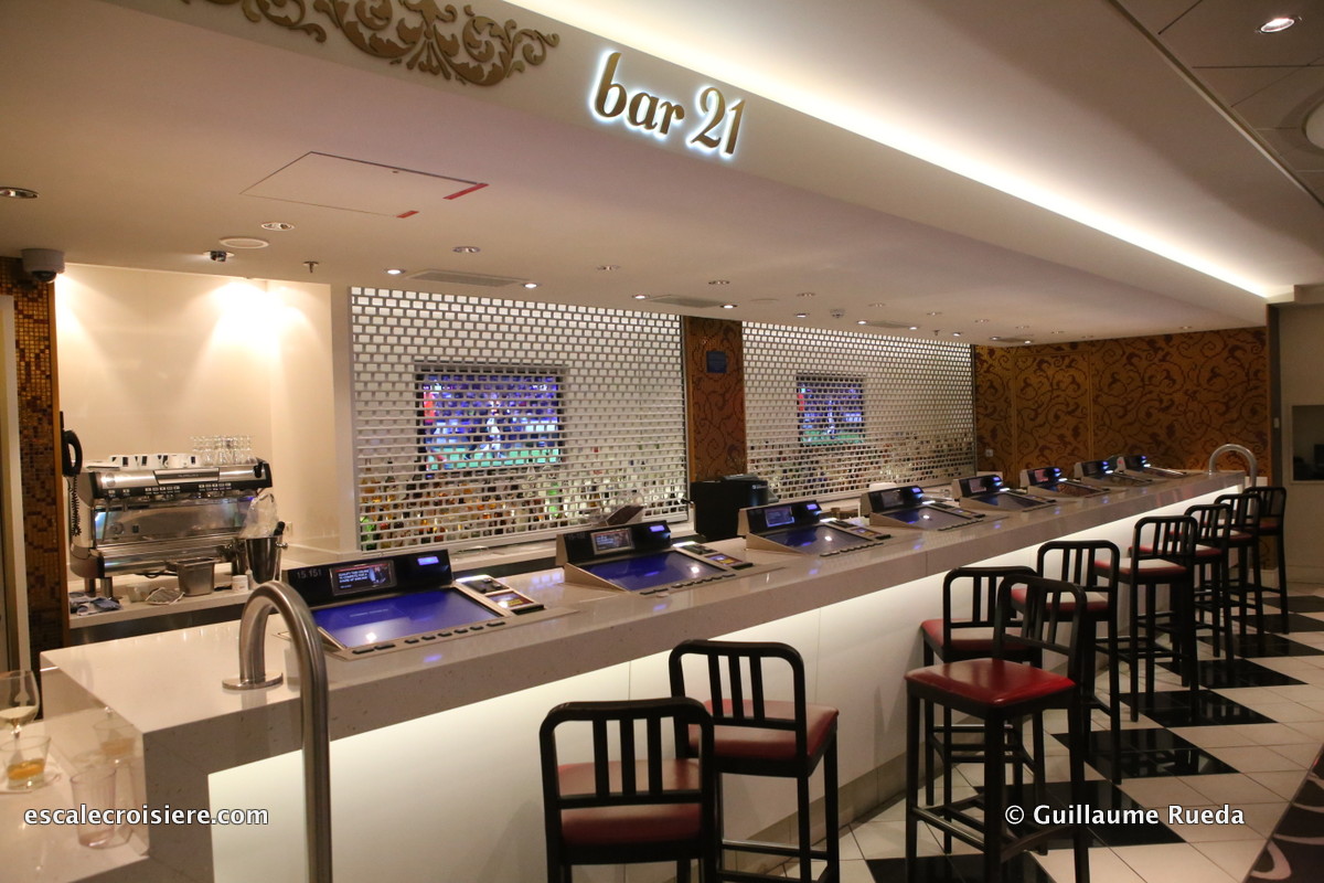 Norwegian Getaway - Bar 21