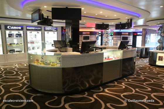 Norwegian Getaway - Boutiques