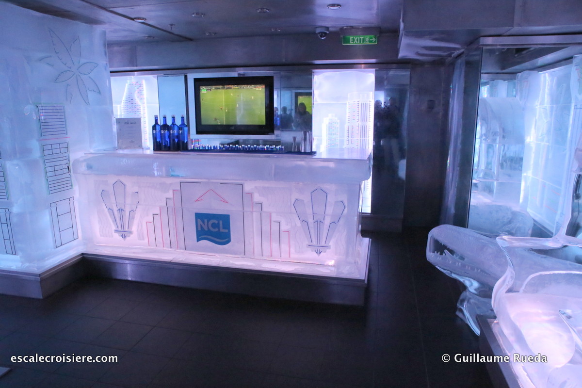 Norwegian Getaway - Ice bar