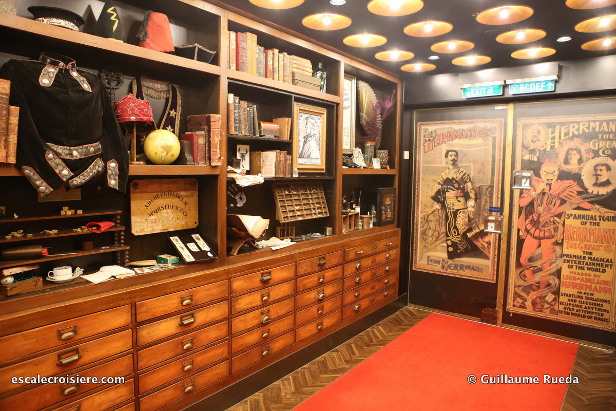 Norwegian Getaway Illusionarium