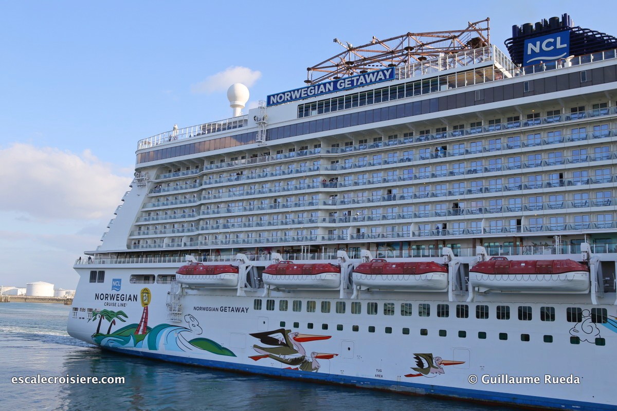 Norwegian Getaway - LEBO hull painting