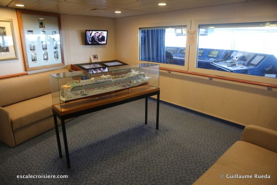 Norwegian Pearl - Bridge Viewing Room
