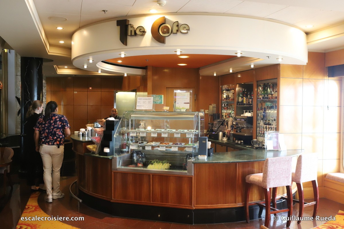 Norwegian Spirit - Atrium Café